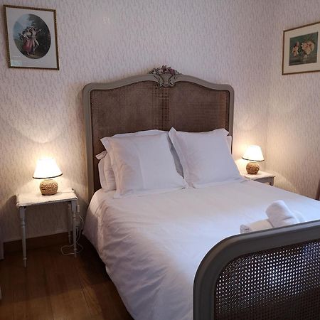 La Roseliere Maison Plain Pied Confortable Belle Decoration Jardin Magnifique 10 Mn A Pied Centre Ville Bayeux Proche Plages Du Debarquement 外观 照片