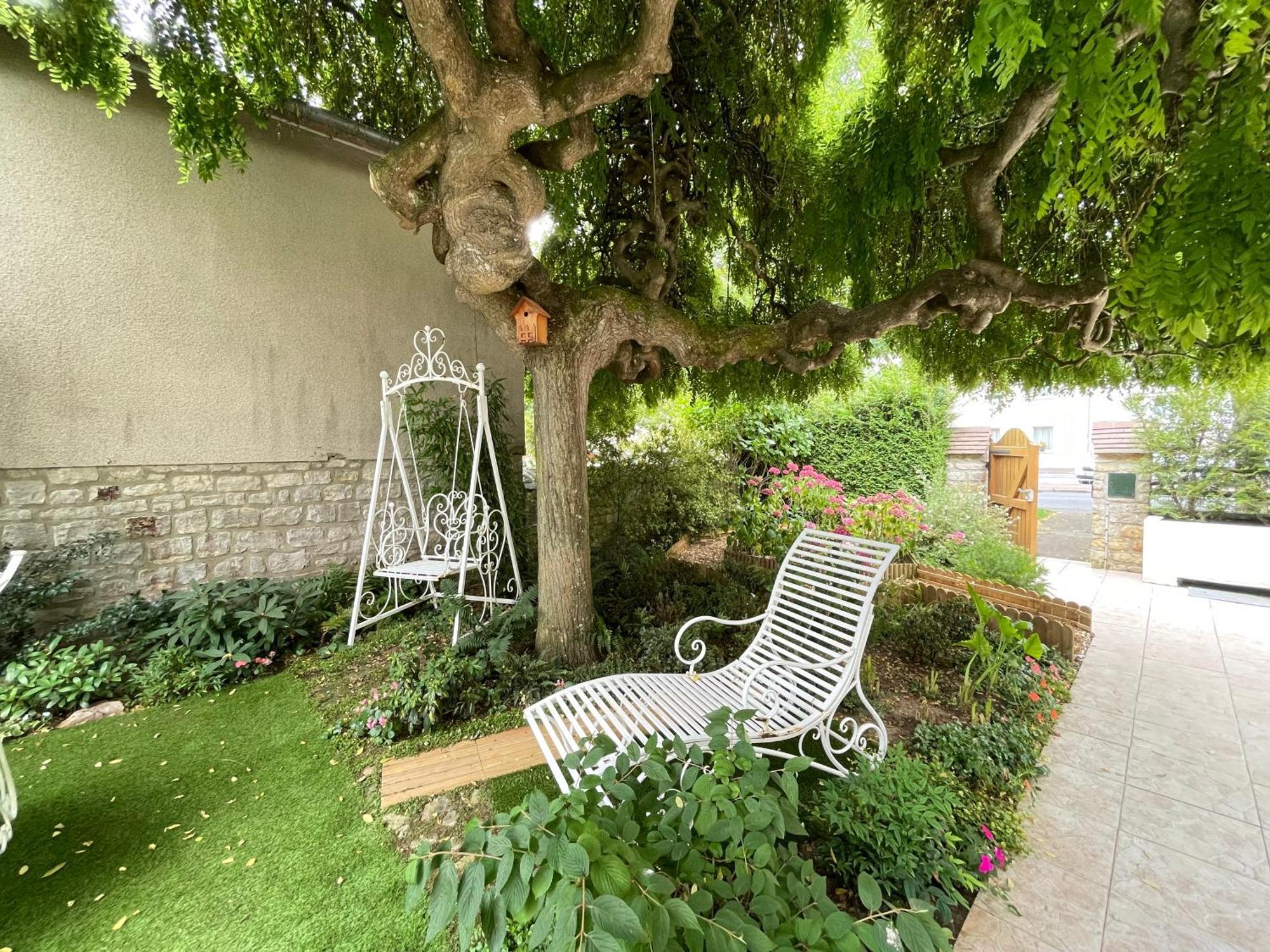 La Roseliere Maison Plain Pied Confortable Belle Decoration Jardin Magnifique 10 Mn A Pied Centre Ville Bayeux Proche Plages Du Debarquement 外观 照片