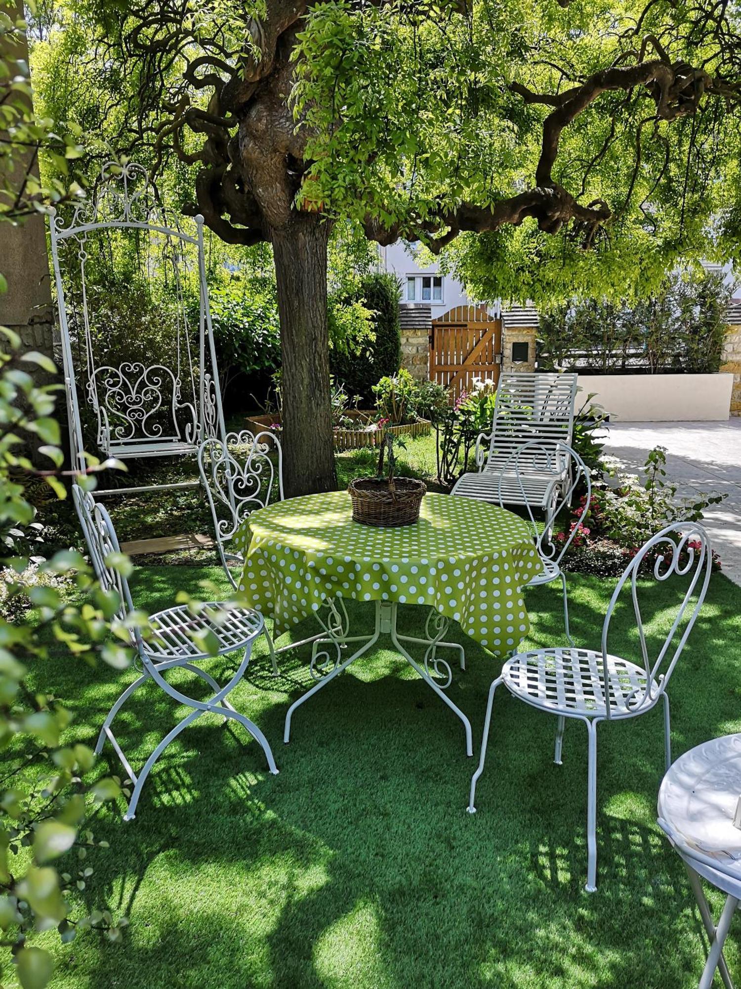 La Roseliere Maison Plain Pied Confortable Belle Decoration Jardin Magnifique 10 Mn A Pied Centre Ville Bayeux Proche Plages Du Debarquement 外观 照片